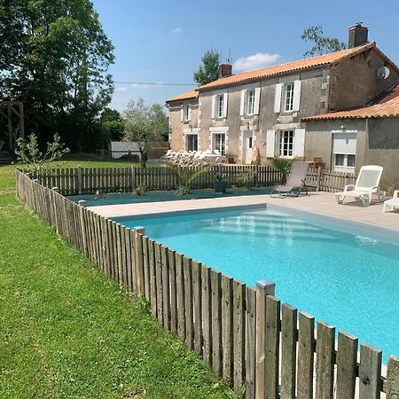 Une Chambre Au Calme En Gatine Deux-Sevrienne Vouhe  Extérieur photo